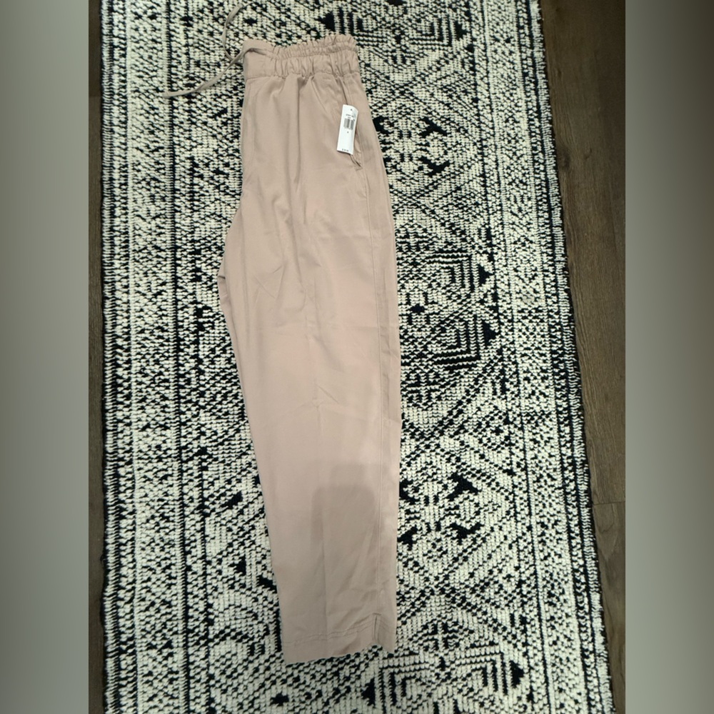 New with tags blush colored high rise stretch jogger pants size S